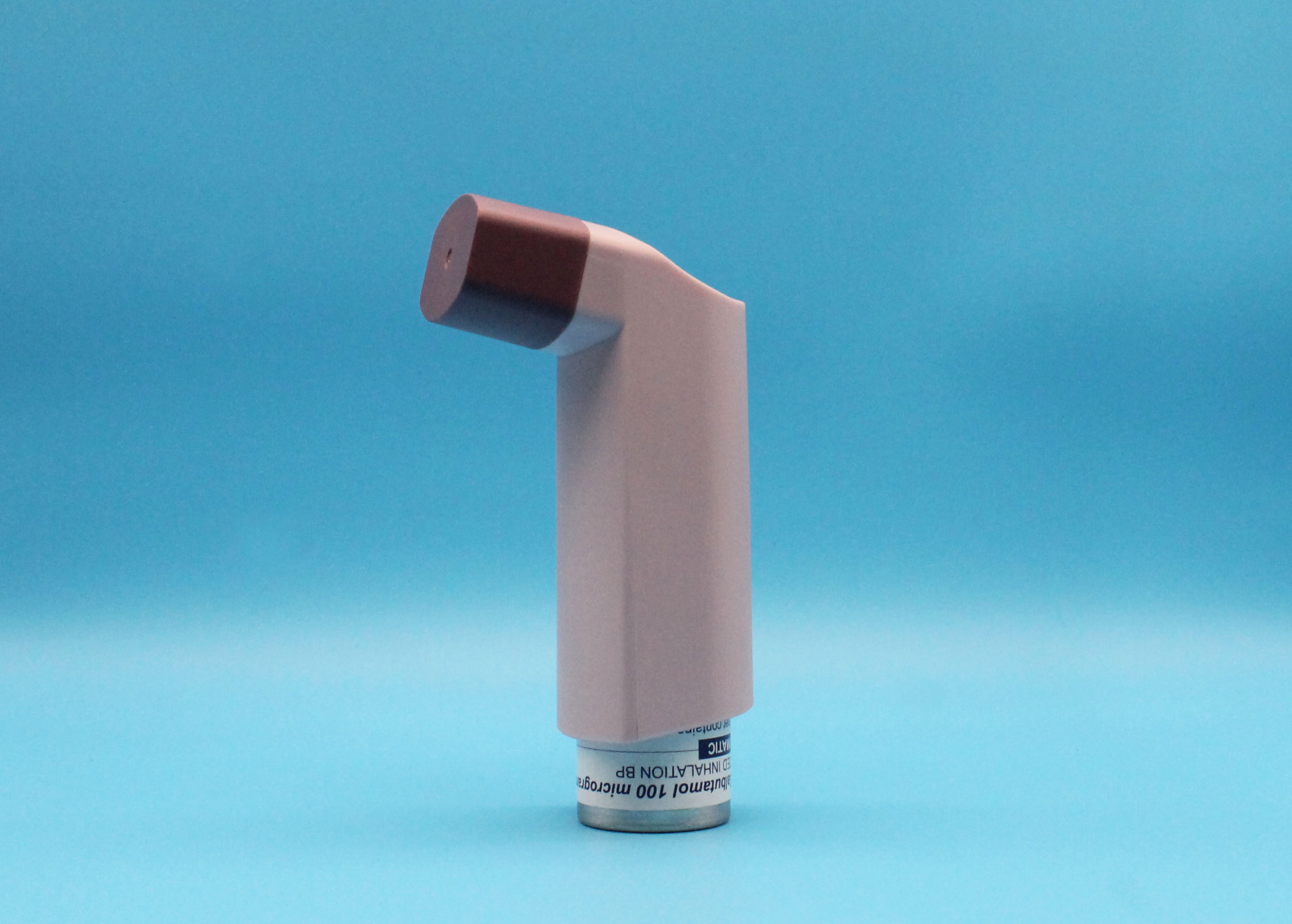 Salbutamol and Beclometasone Dipropionate Pressurised Inhalation Inhalación presurizada de dipropionato de salbutamol y beclometasona