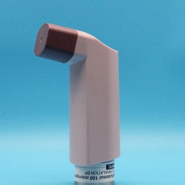 Inhalador de dipropionato de salbutamol y beclometasona